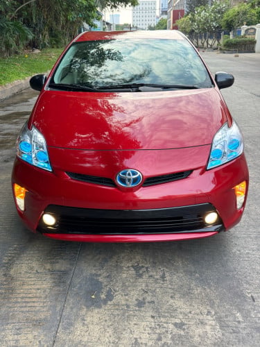 TOYOTA PIRUS 2012 ក្នុងលឿង