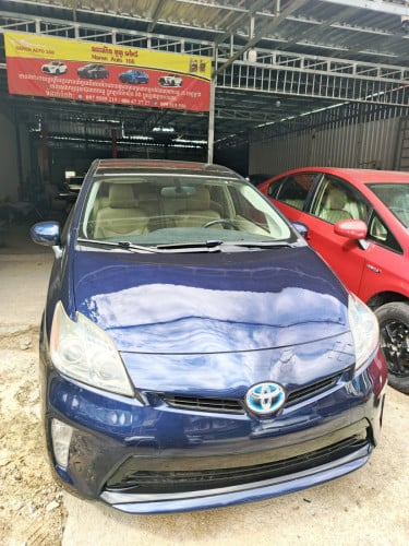 Toyota Prius 012 Option 4 Deluxe Solar