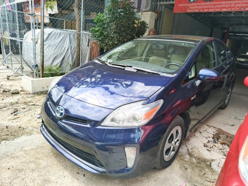 Toyota Prius 012 Option 4 Deluxe Solar