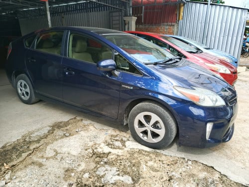 Toyota Prius 012 Option 4 Deluxe Solar