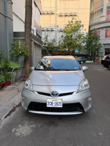 Toyota Prius 013 Option 3 ខាងក្នុងលឿង