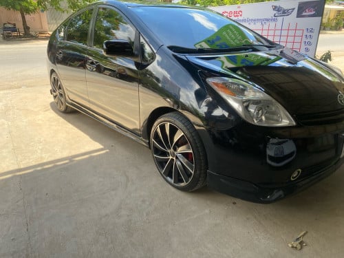 Toyota Prius 2004 full option MC