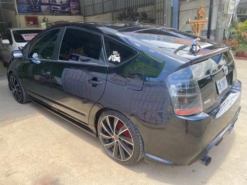 Toyota Prius 2004 full option MC