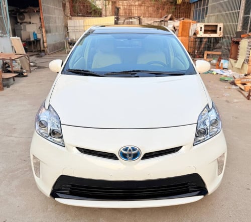 Toyota Prius 2013 Option 3 សូឡា ឃ្មុំ​ហ្ស៊ីន ទឹកថ្នាំហ្ស៊ីន​ 97%