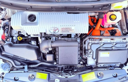 Toyota Prius 2013 Option 3 សូឡា ឃ្មុំ​ហ្ស៊ីន ទឹកថ្នាំហ្ស៊ីន​ 97%