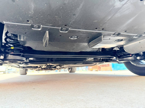 Toyota Prius 2013 Option 3 សូឡា ឃ្មុំ​ហ្ស៊ីន ទឹកថ្នាំហ្ស៊ីន​ 97%