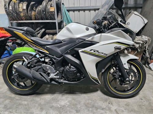 Yamaha R25 original from Japan 2016