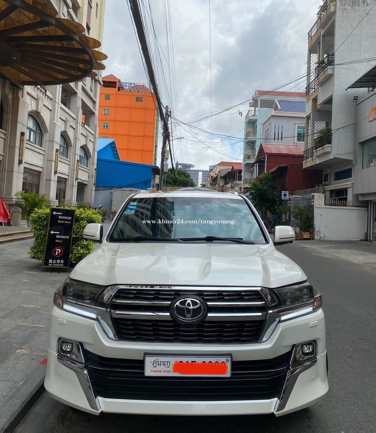 Land Cruiser ឡង់ 2010 ឡើង 21 ម្ខាស់ផ្ទាល់