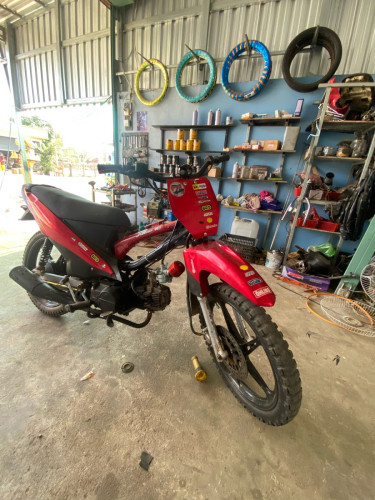 ម៉ូតូកែឡើងត្រៃលក់