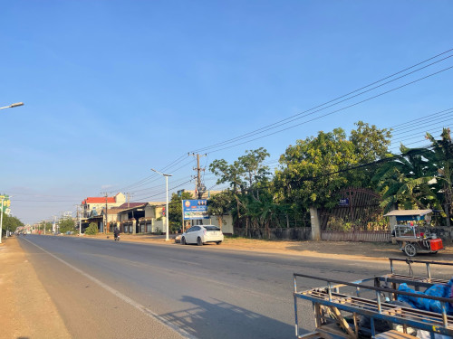 ដីសំរាប់ លក់រឺជួល ជិតផ្សារសួង លើផ្លូវជាតិលេខ7