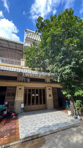 ល្អសម្រាប់រស់នៅ ក្បែរផ្សារឈូកមាស