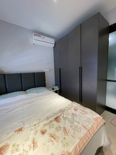ខុនដូលក់បន្ទាន់លុយ
