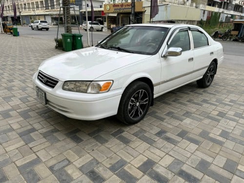 ថ្មីណាស់បងបង ឆ្នាំ2000 កាលី