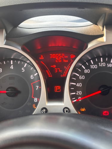 Nissan juke 2018 1.6L ឡានថ្មីជិះផ្ទាល់ខ្លួន សោ២គ្រាប់ បិតស្គត់ហើយមួយជុំ ប្រើថែណាស់38,600Km ។