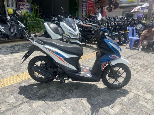 ម៉ូតូនៅស្អាត. 90%. ម្ចាស់ដើមទីមួយ.