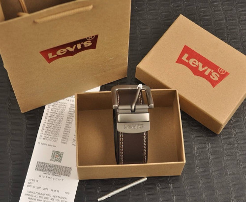 ខ្សែក្រវាត់ / Belt ( Levi’s Belt )