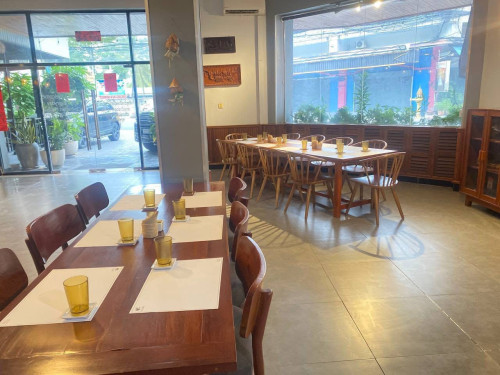 ហាងសម្រាប់ជួលបន្ទាន់/coffee shop&restaurant for rent urgently