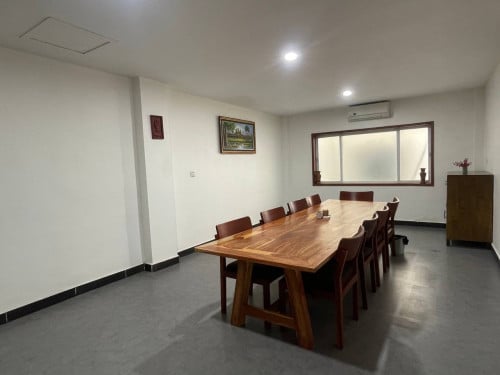 ហាងសម្រាប់ជួលបន្ទាន់/coffee shop&restaurant for rent urgently