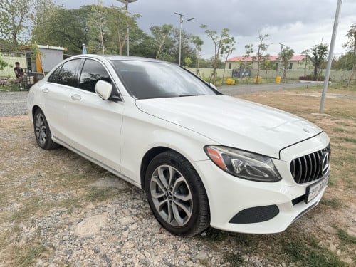 ឡាងចងលក់ C300 4matic