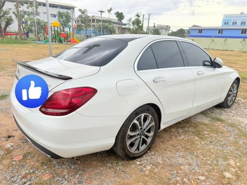 ឡាងចងលក់ C300 4matic