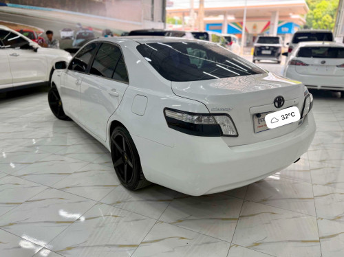 ឡានលក់ Camry 08 Hybrid Full option ពណ័ស