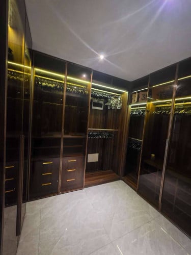ខុនដូរជួលទីតាំង វត្តភ្នំ (Condo Yuetai)