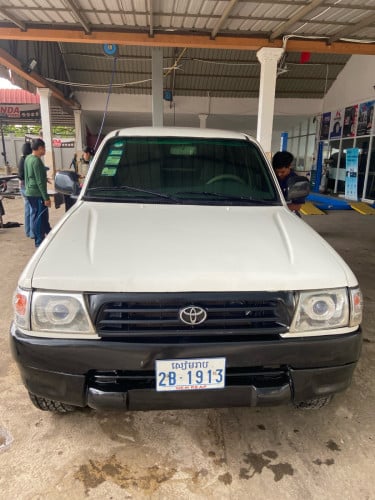 លក់Hilux tiger 99 ឡើង 02 លេខដៃកាប់ពីតាស់4*4wd
