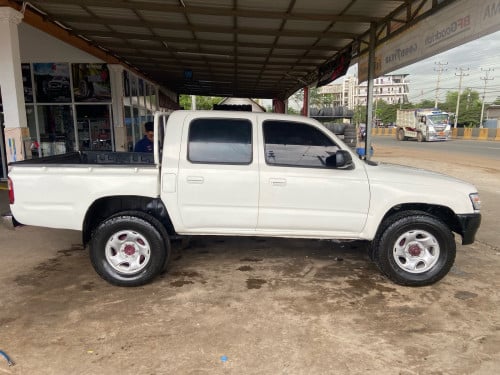 លក់Hilux tiger 99 ឡើង 02 លេខដៃកាប់ពីតាស់4*4wd