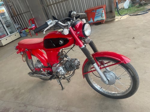 លក់វត្ថុបុរាណមួយគ្រឿង Honda ផលិតឆ្នាំ1967ប្រេីអង់យា បងប្អូនចាប់អារម្មណ៍ទាក់ទង់មកបាន