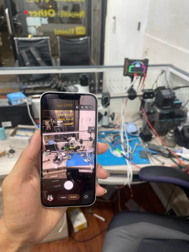 លក់IPhone 13 តម្លៃ210$