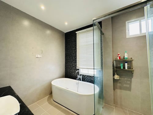 វីឡាទោលម៉ូឌែន (Modern) ក្នុងបុរី អង្គរភ្នំពេញ2 ត្រូវការលក់បន្ទាន់ខ្លាំង