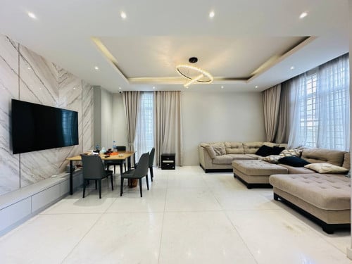 វីឡាទោលម៉ូឌែន (Modern) ក្នុងបុរី អង្គរភ្នំពេញ2 ត្រូវការលក់បន្ទាន់ខ្លាំង