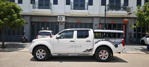 ខ្ញុំត្រូវការលក់រថយន្តNISSAN NAVARA ឆ្នាំ2008 FULL OPTION អូតូកាប់ពីតាស់
