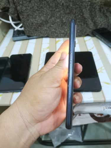 សៀមរាប លក់រឺដូរ Oppo A53 បែកប្រើបាន