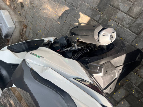 លក់បោះដុំ pcx2022 ជប៉ុន 2780$