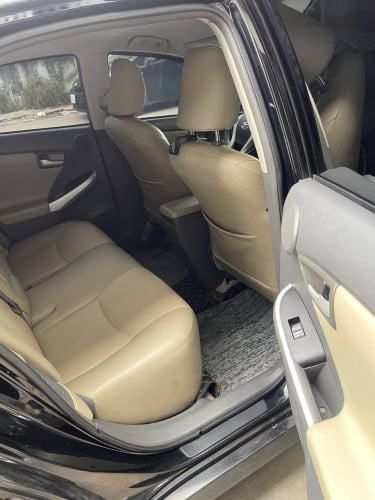 ឡាន Prius 010 Option3 ខ្មៅ (ម្ចាស់ផ្ទាល់ ប្រើផ្ទាល់ខ្លួន)  ឡានថ្មី 99% ចង់លក់វិញ 14500$
