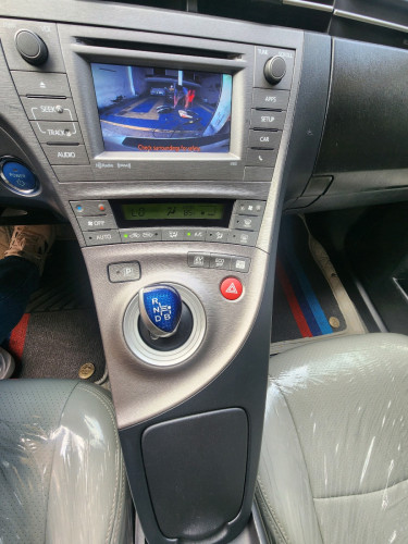 កំពូលថ្មី Prius 2014 option3 SOLA មូល1លាន%