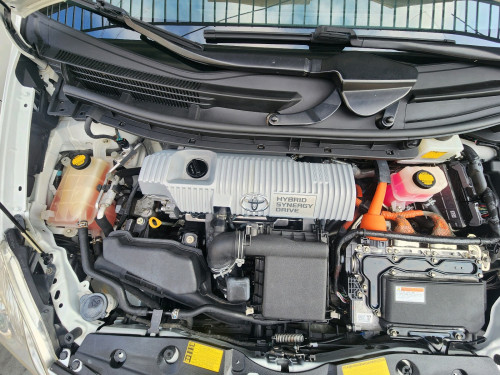 កំពូលថ្មី Prius 2014 option3 SOLA មូល1លាន%