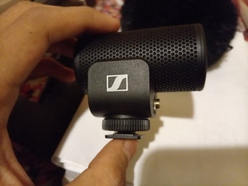 លក់មេក្រូ Sennheiser MKE 200 Mobile & Camera Mic (នៅថ្មី សម្រាប់ទូរស័ព្ទ និងកាមេរ៉ា)