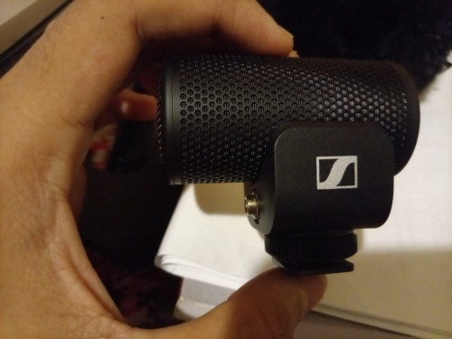 លក់មេក្រូ Sennheiser MKE 200 Mobile & Camera Mic (នៅថ្មី សម្រាប់ទូរស័ព្ទ និងកាមេរ៉ា)