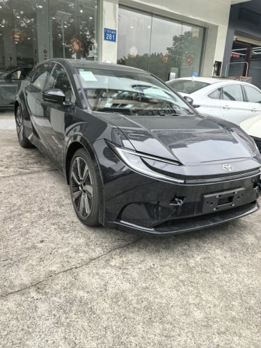 ក្រុមហ៊ុន Toyota bz5