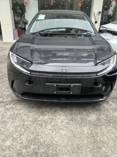 ក្រុមហ៊ុន Toyota bz5