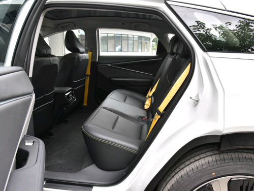 ក្រុមហ៊ុន Toyota bz5