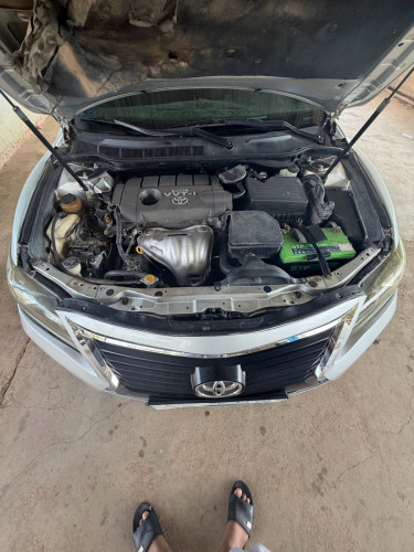 លក់​ប្រញាប់​លុយ​ TOYOTA Camry 010 XLE