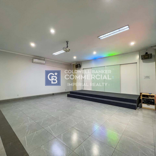 🏢 Office Space 98​ sqm  for rent at Bkk1 (OF-038) ✅