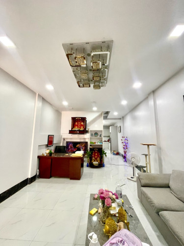 💥ផ្ទះ ដេគ័រថ្មីស្អាត លក់បន្ទាន់ខ្លាំង! នៅជាប់បុរីពិភពថ្មីចំការដូងគម្រោងទី៣ (Code: F-00088)