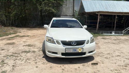 ញ៉ាប់លុយ 💵 full option ប៉ុង1 ឆ្នាំ 06 នៅស្អាតទាំងអស់ 16000$ចរចា  097 861 6628