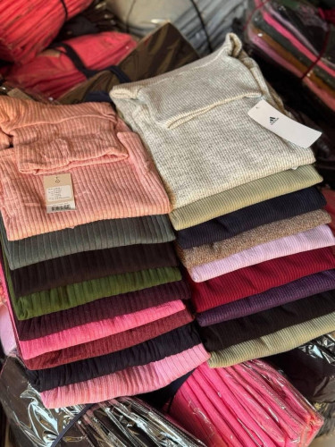 កក្អមសាច់ហុងកុង មានស្តុក📥🛍️1=5500៛5=25000៛10=50000៛