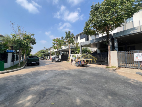 ផ្ទះវីឡាជួល-Villa for Rent-私人别墅出租_Chip Mong Landmark 271