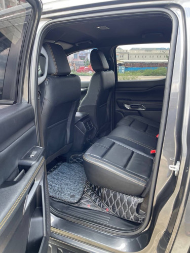 ខ្ចីញីញ Wildtrak 2024 BiTurbo 2CA ប្រផេះ